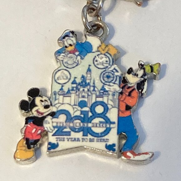 Walt Disney Fab 5 ClipOn Charm Mickey Mouse Goofy Donald Duck 2018 Magic Kingdom - Picture 6 of 10